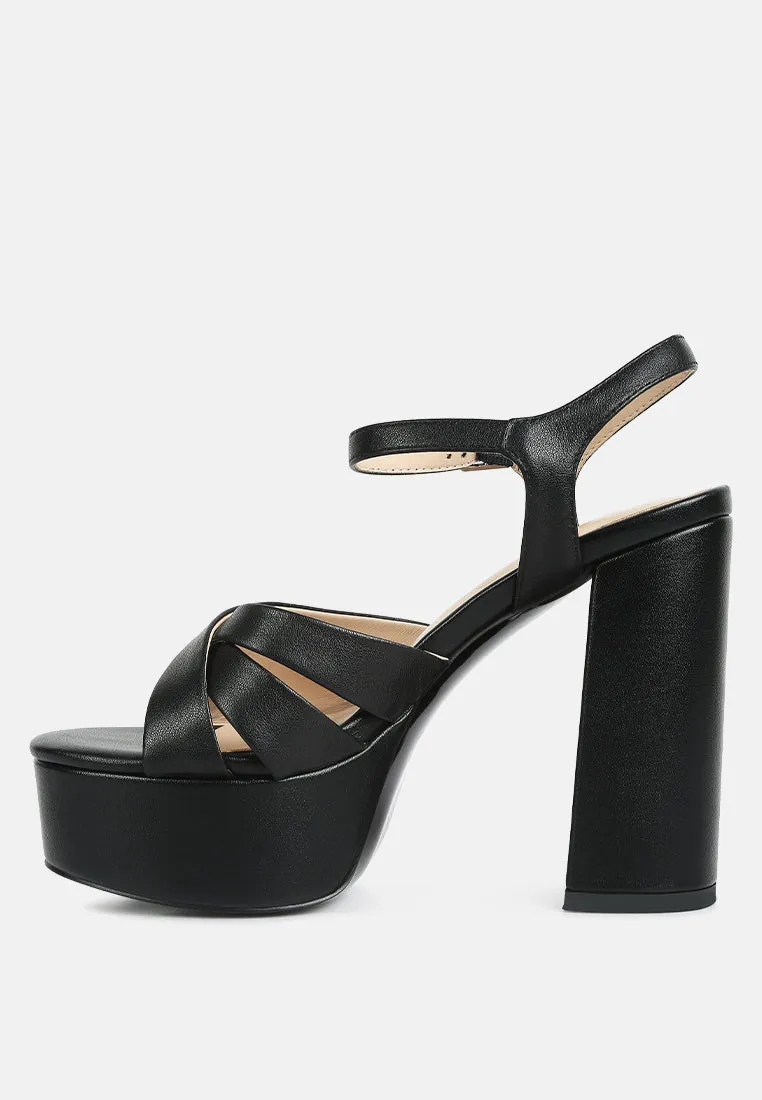 De-Vil Crisscross Straps Block Heel Sandals In Black