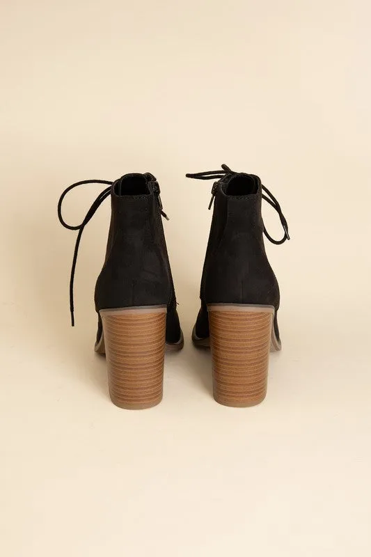 KIDMAN Lace Up Boots