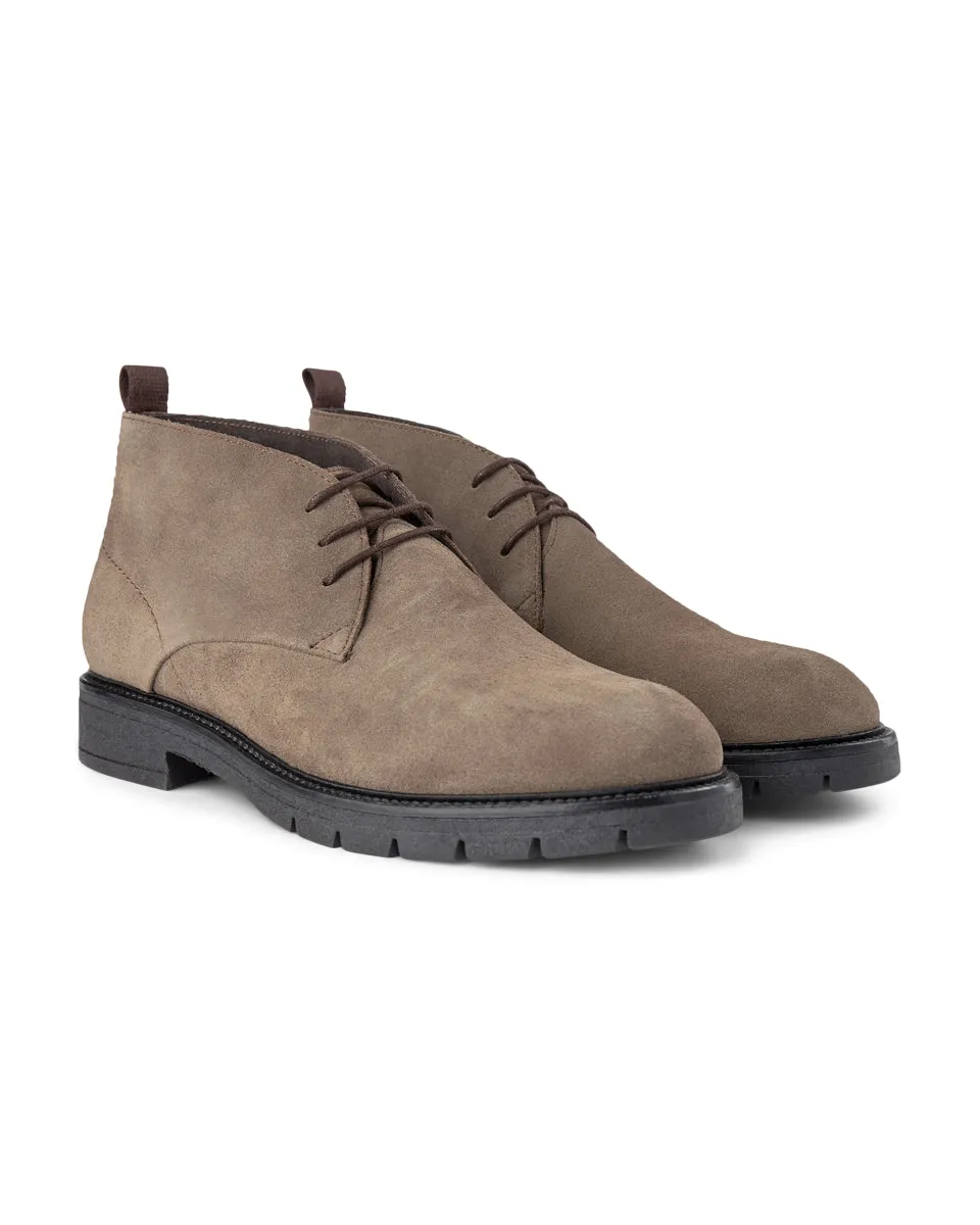 Ravn Suede Chukka Boot - KHAKI