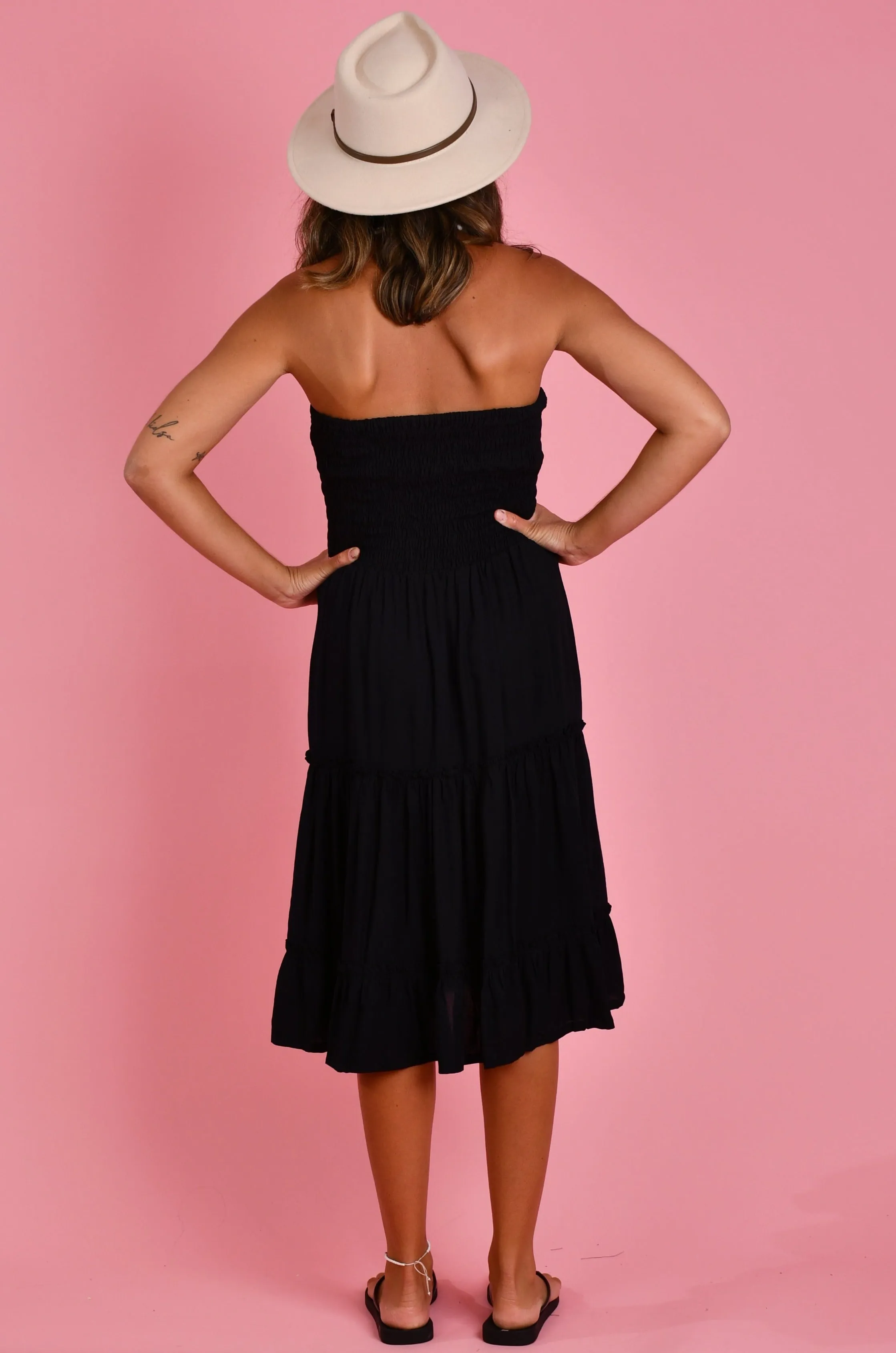 VGLD218 - 3/4 TIERED ROUCHED DRESS - BLACK